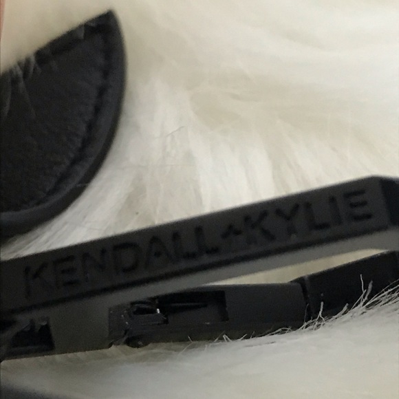 Kendall & Kylie Bag Charm - Picture 5 of 5